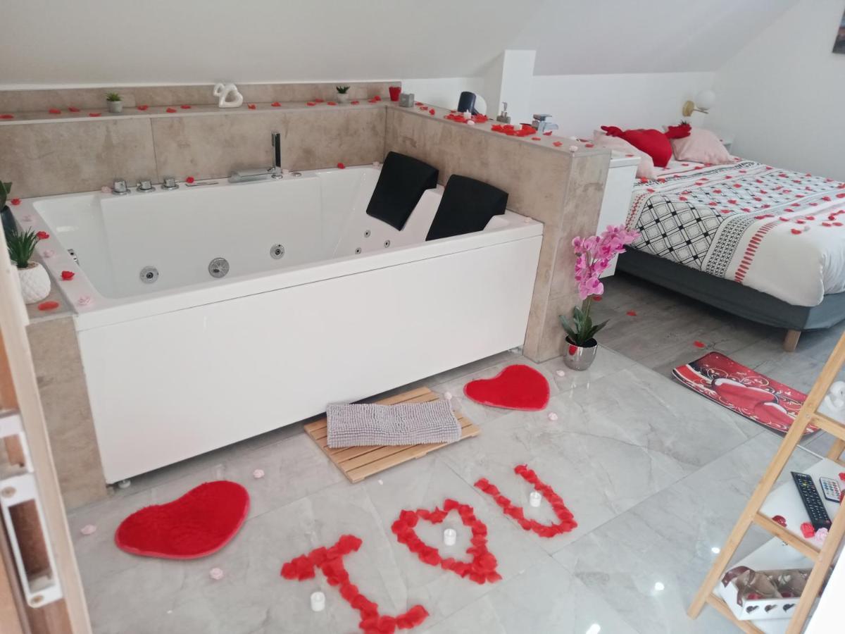 Studio Jacuzzi Au Centre Colmar Eksteriør bilde