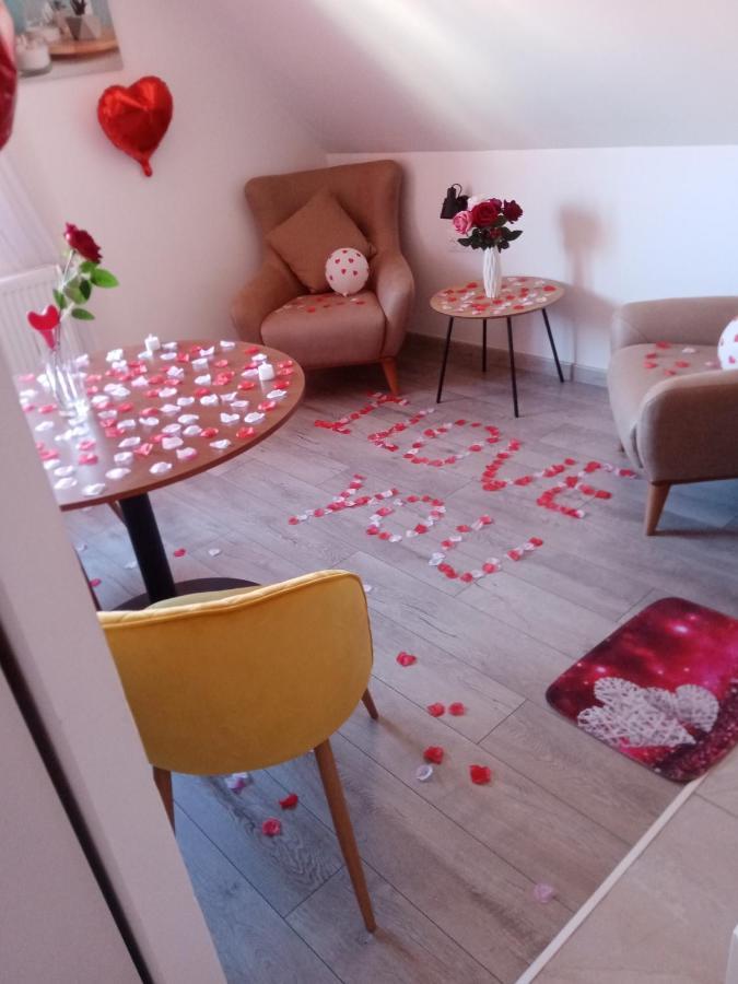 Studio Jacuzzi Au Centre Colmar Eksteriør bilde